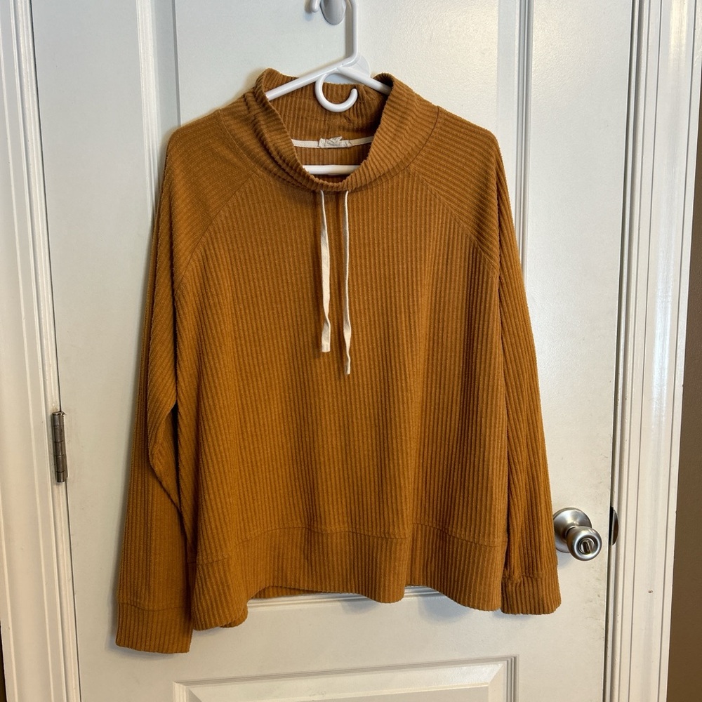 ✨ 5 for $50✨ Jane and Delancey Mustard Cowl Neck Sweater